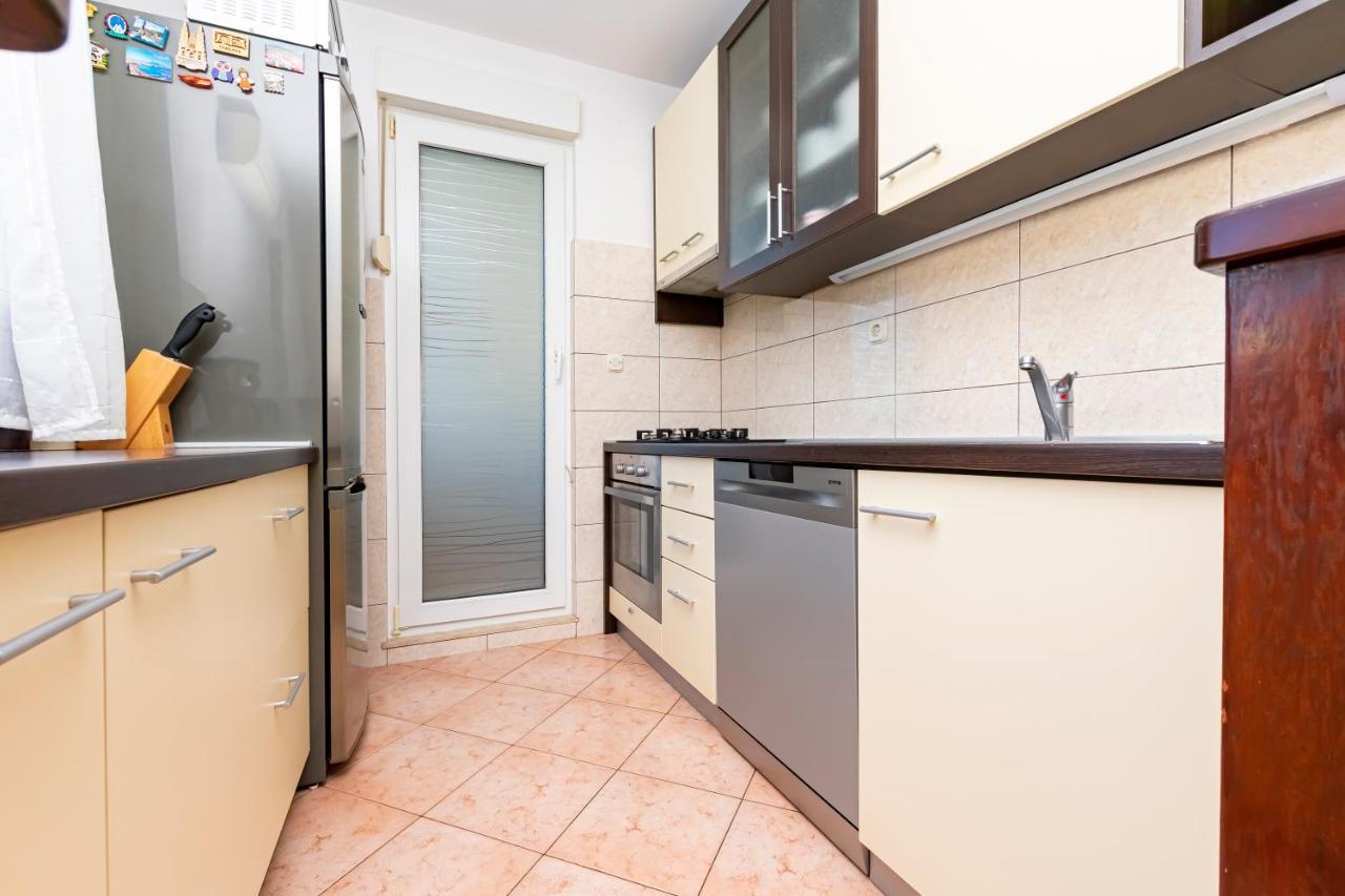 Apartment Pepalo,Omis Free Parking Exterior photo